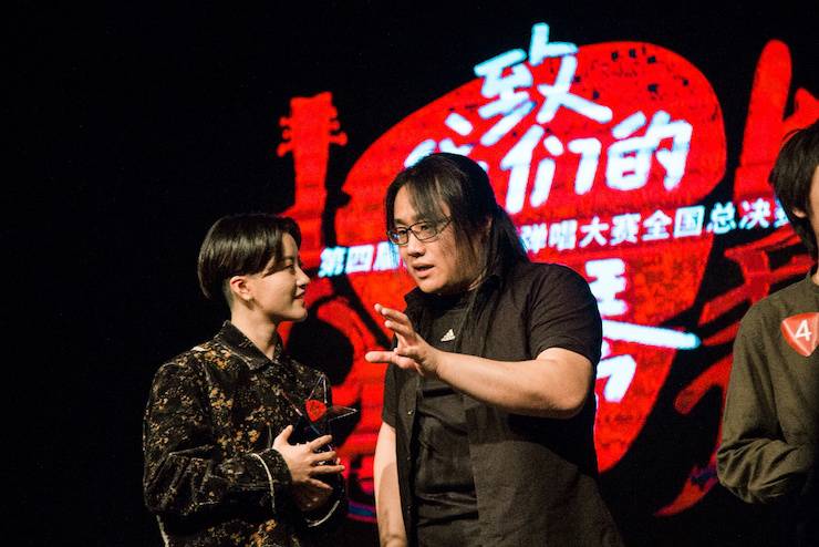 第四届“QG刮刮乐吉他女声弹唱大赛”总冠军出炉<br />温格夺冠，董冬冬担任评委