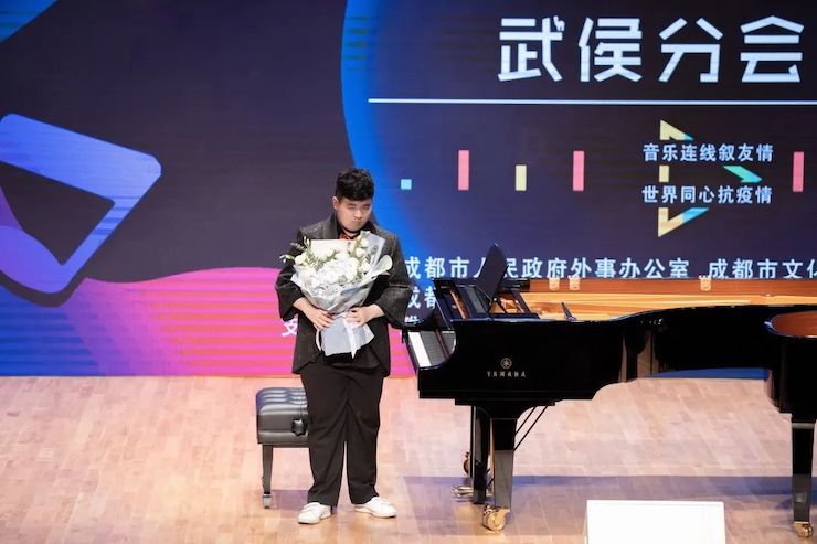 活动报道 | “科技助力，跨越时空”，小鹿纯子携手刘明康共享中日音乐盛宴
